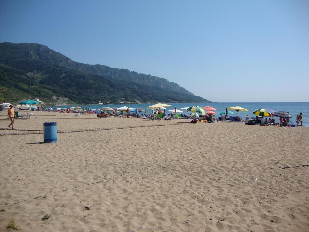 Alkyon Beach Hotel Agios Georgios Pagon Buitenkant foto